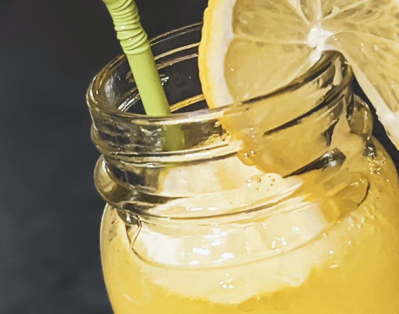 drink al limone in primo piano